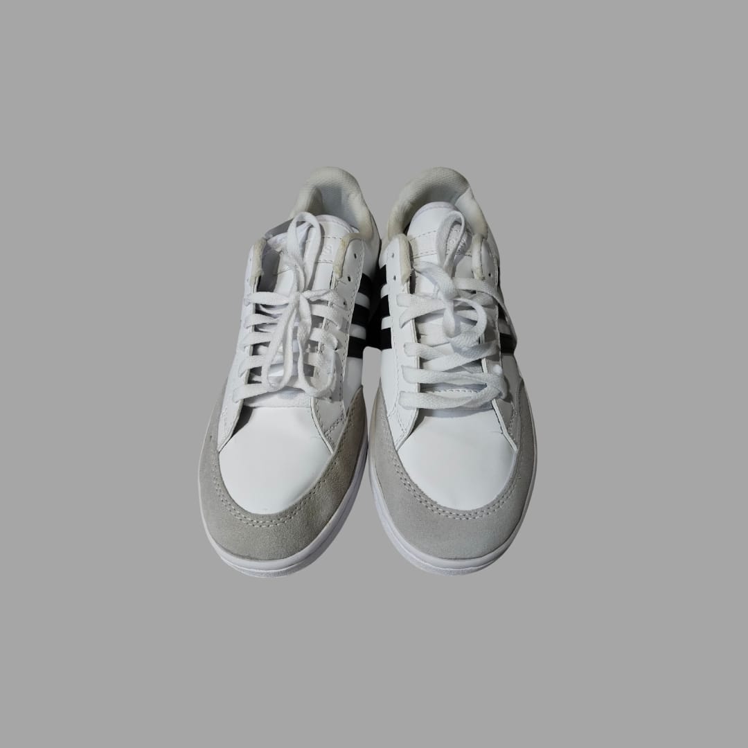 Sepatu ADIDAS WHITE BLACK