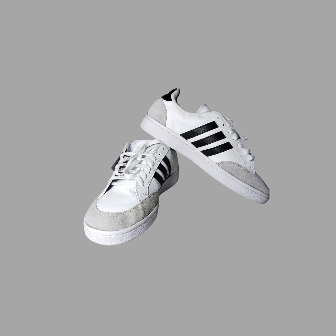Sepatu ADIDAS WHITE BLACK